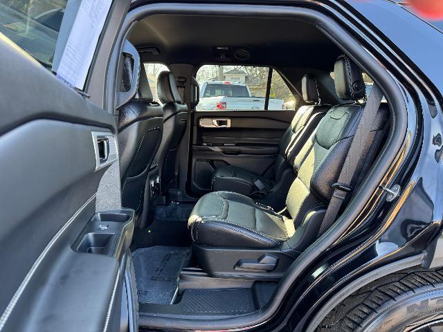 2020 Ford Explorer - $41,998
