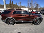 2020 Explorer Thumbnail 5