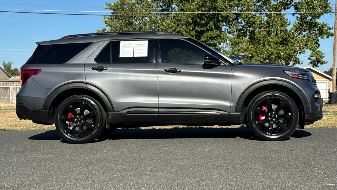 2022 Ford Explorer ST