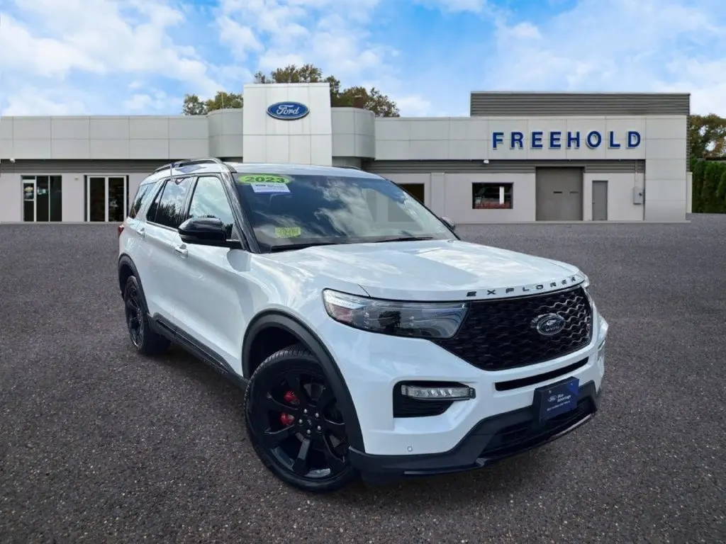 2023 Ford Explorer - $39,995