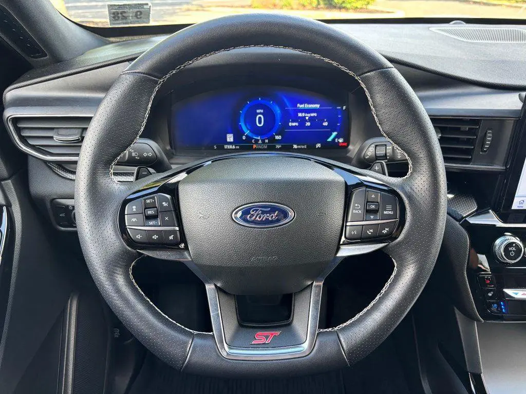 2023 Ford Explorer - $39,995