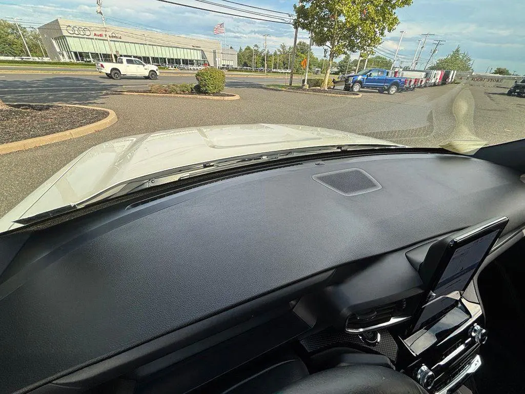 2023 Ford Explorer - $39,995