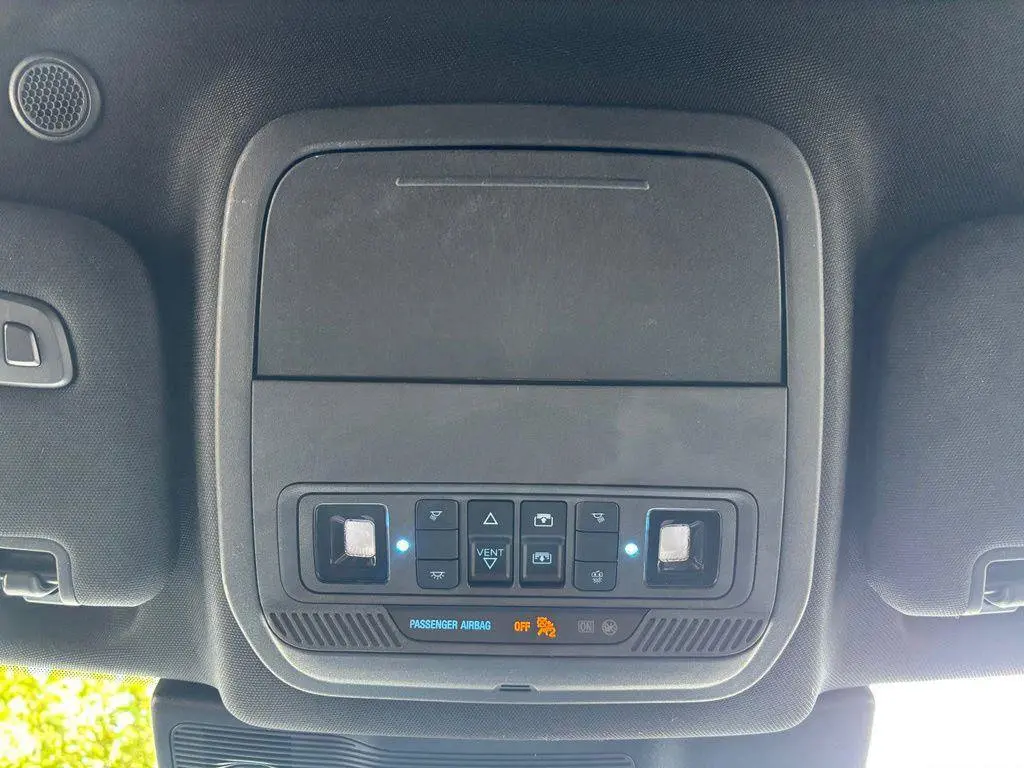 2023 Ford Explorer - $39,995