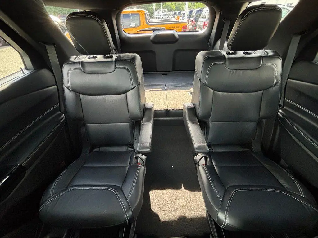 2023 Ford Explorer - $39,995