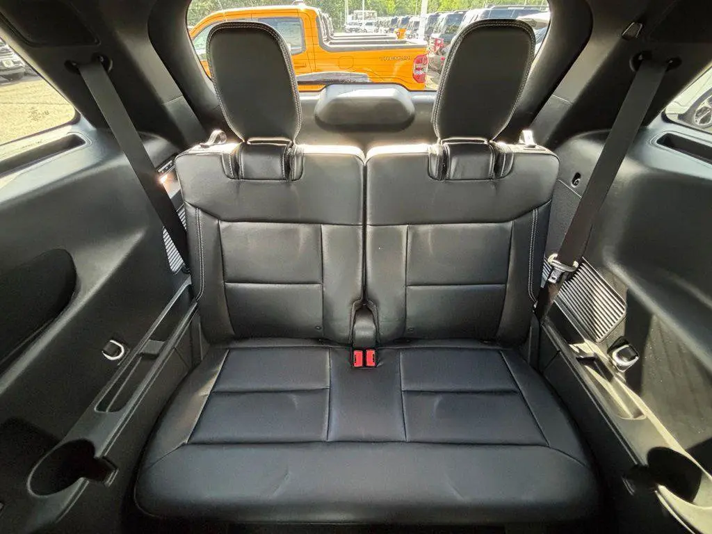2023 Ford Explorer - $39,995
