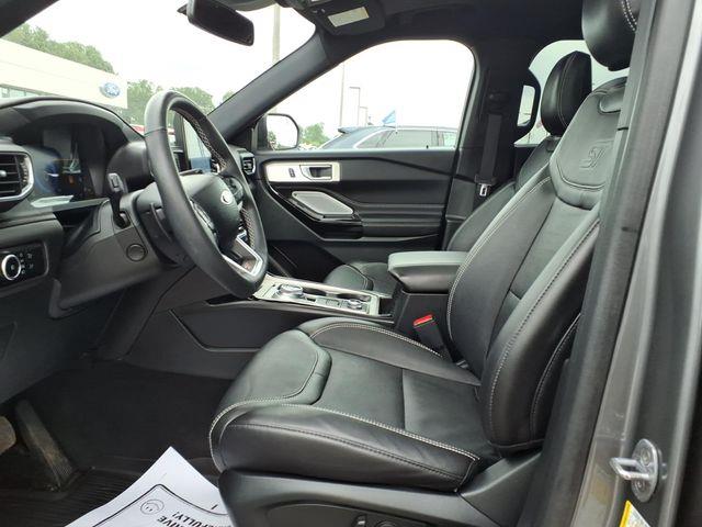 2024 Ford Explorer - $42,500