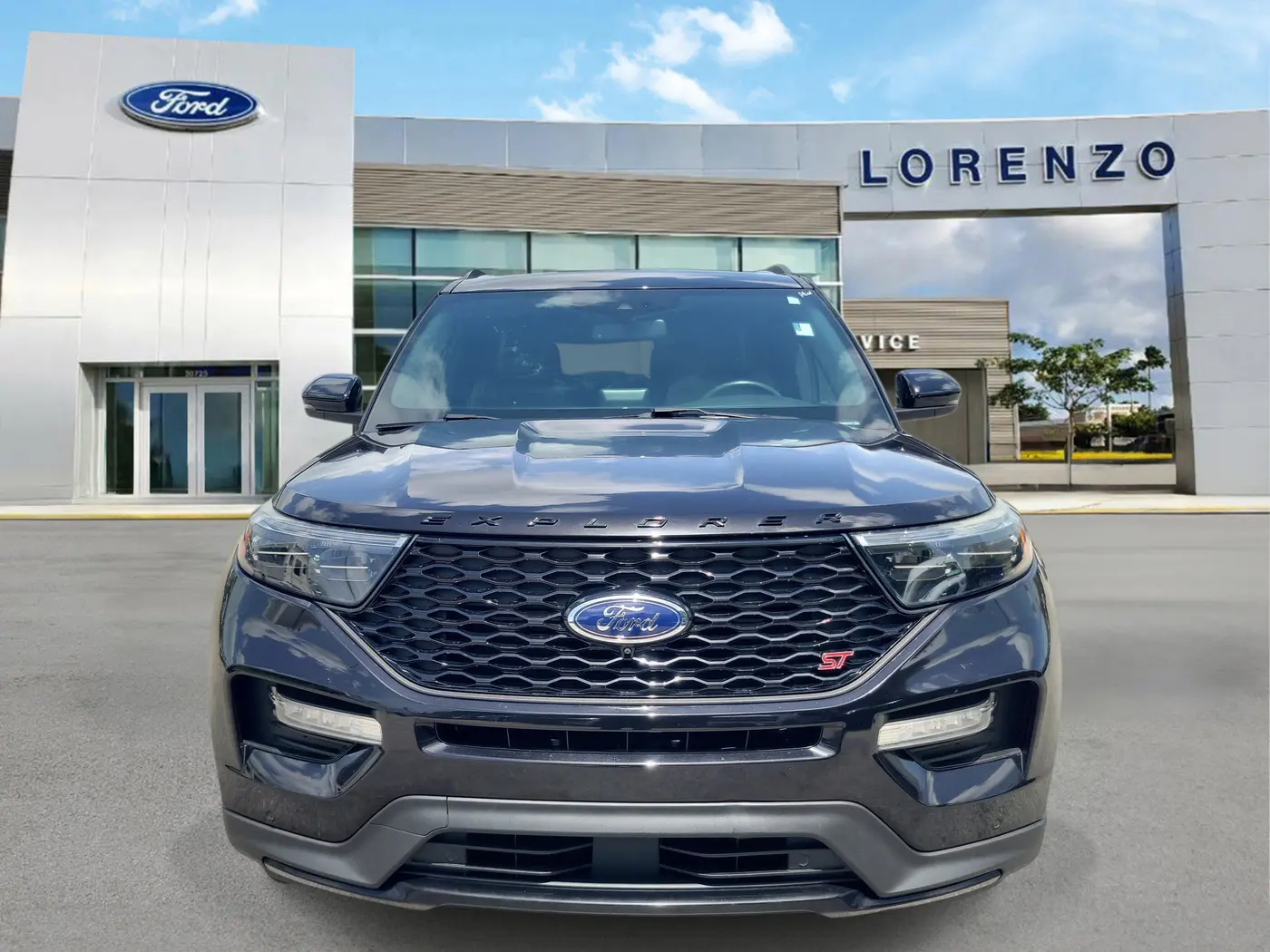 2021 Ford Explorer - $31,990