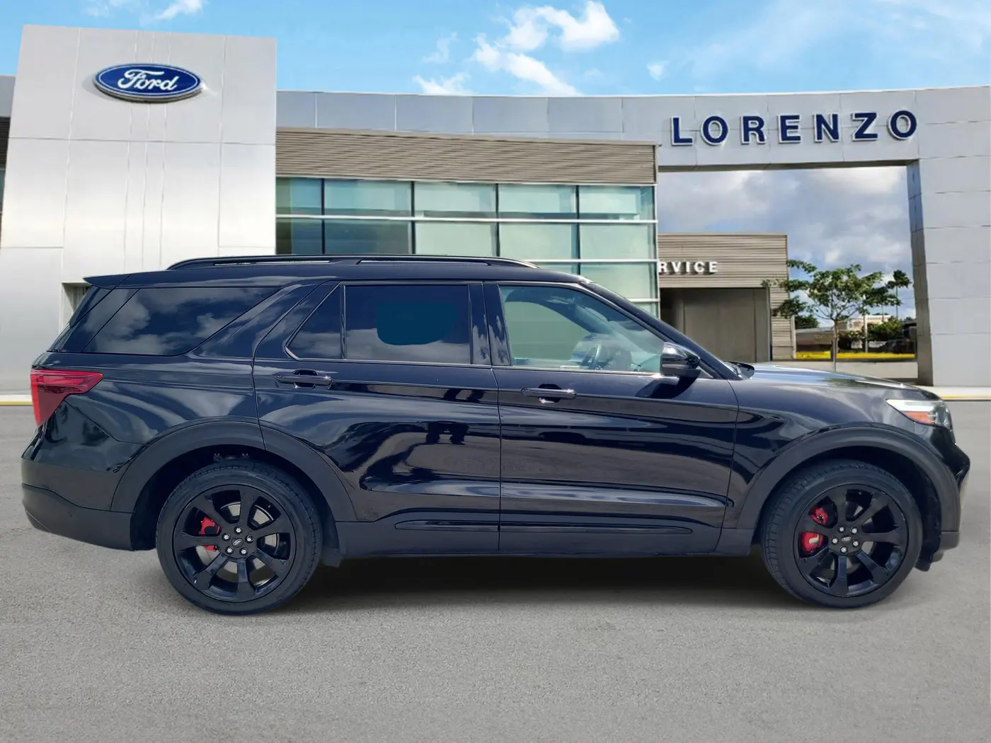 2021 Ford Explorer - $31,990