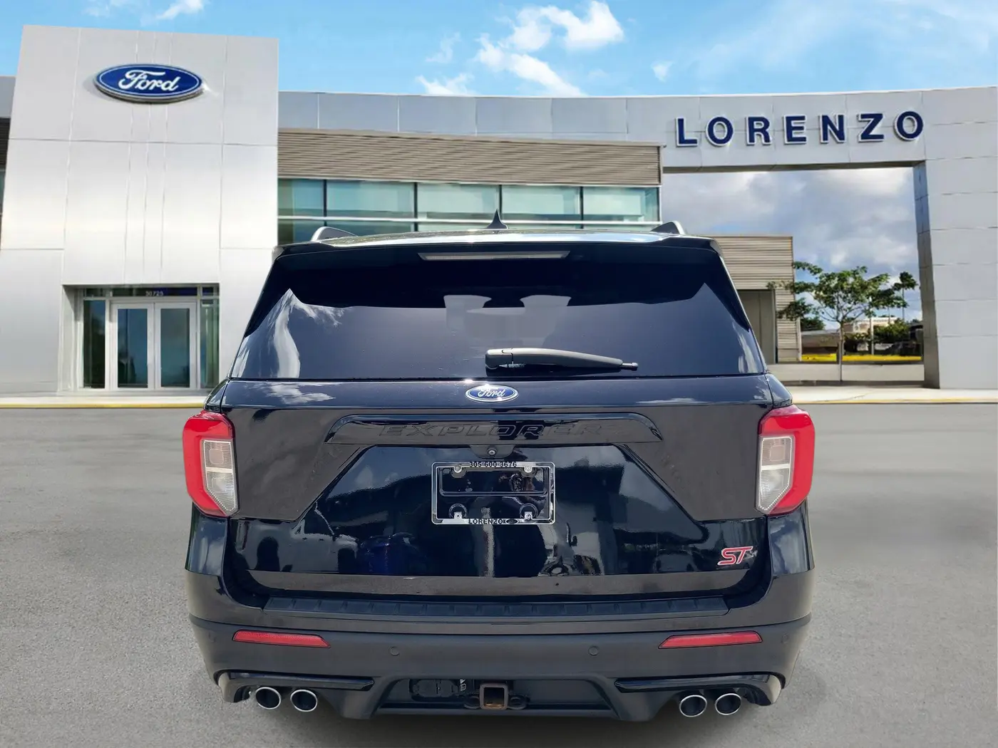 2021 Ford Explorer - $31,990