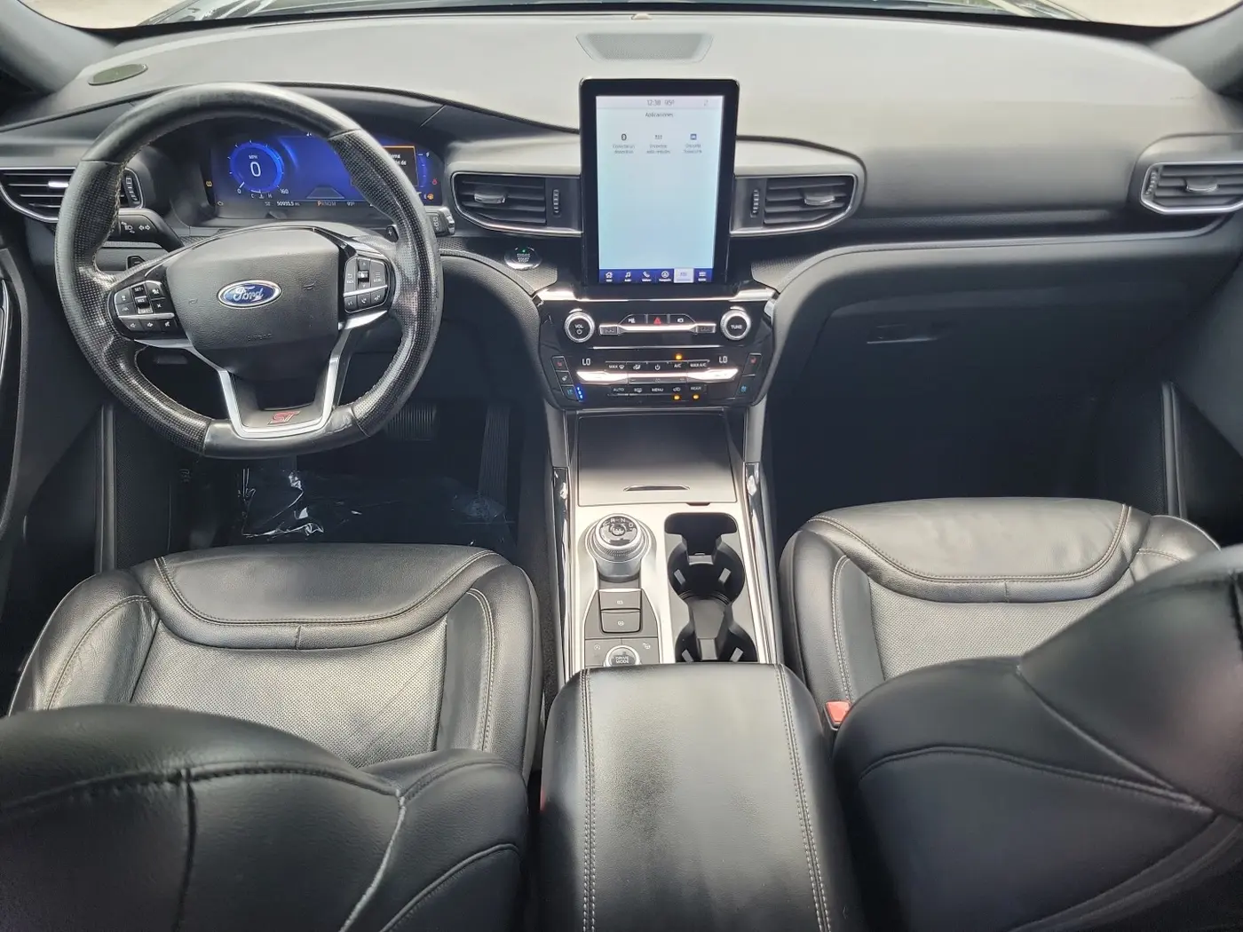 2021 Ford Explorer - $31,990