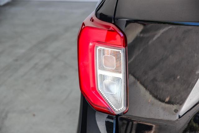 2022 Ford Explorer - $29,890