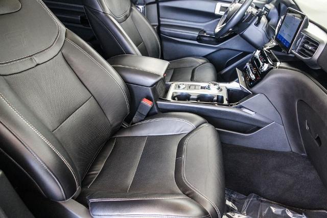 2022 Ford Explorer - $29,890
