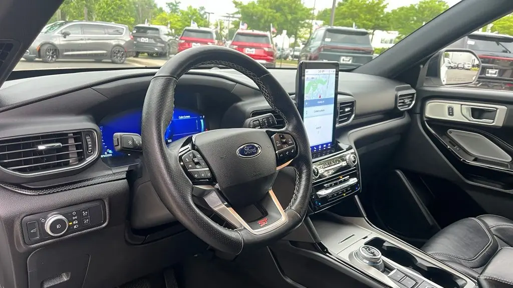 2022 Ford Explorer ST