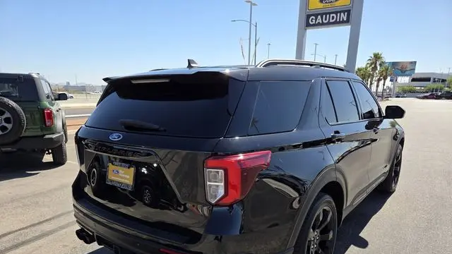 2022 Ford Explorer ST