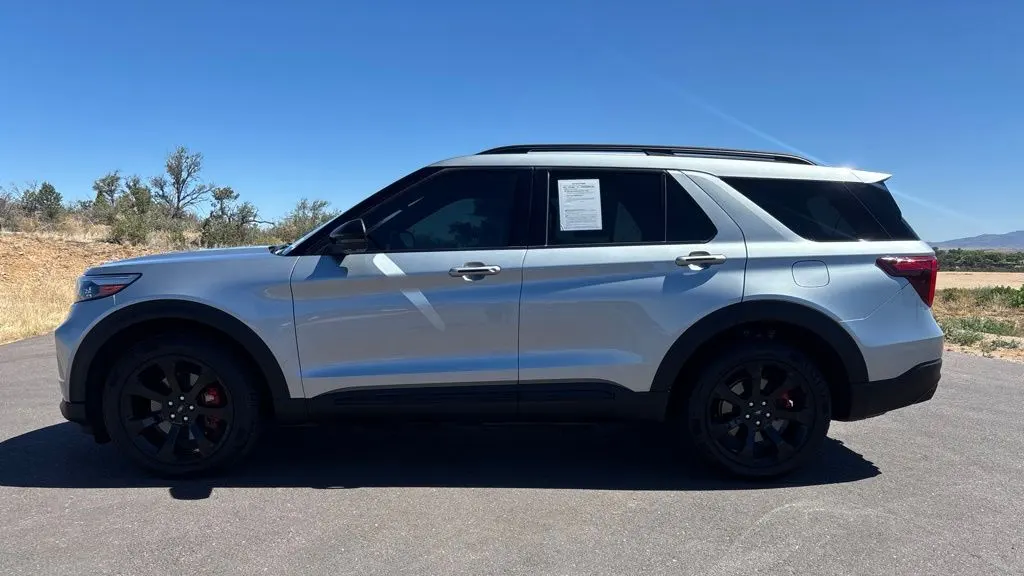 2023 Ford Explorer ST