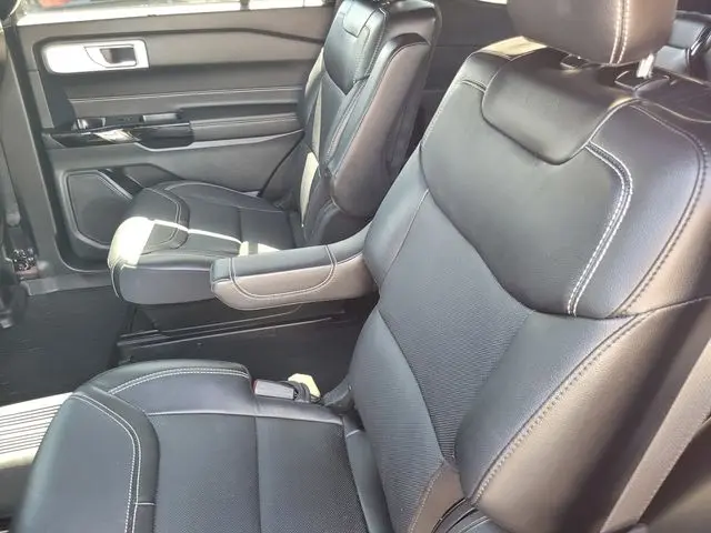 2023 Ford Explorer - $40,008