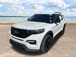 2023 Explorer Thumbnail 3