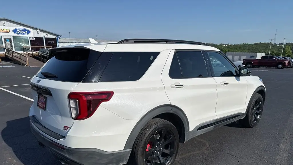 2024 Ford Explorer ST