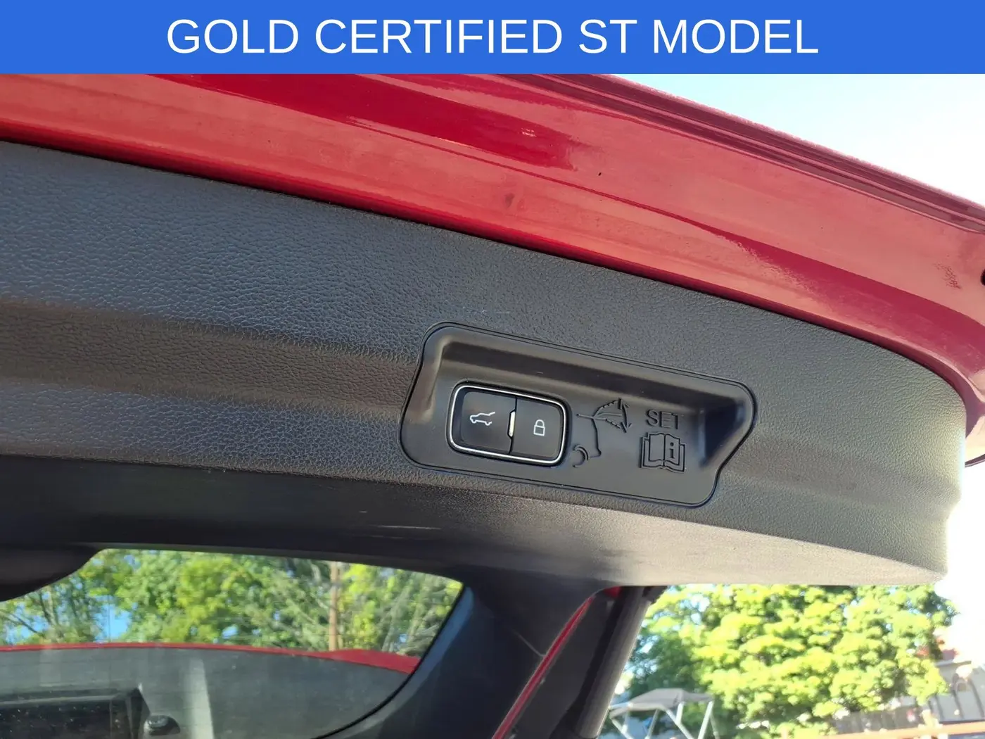2020 Ford Explorer - $24,995