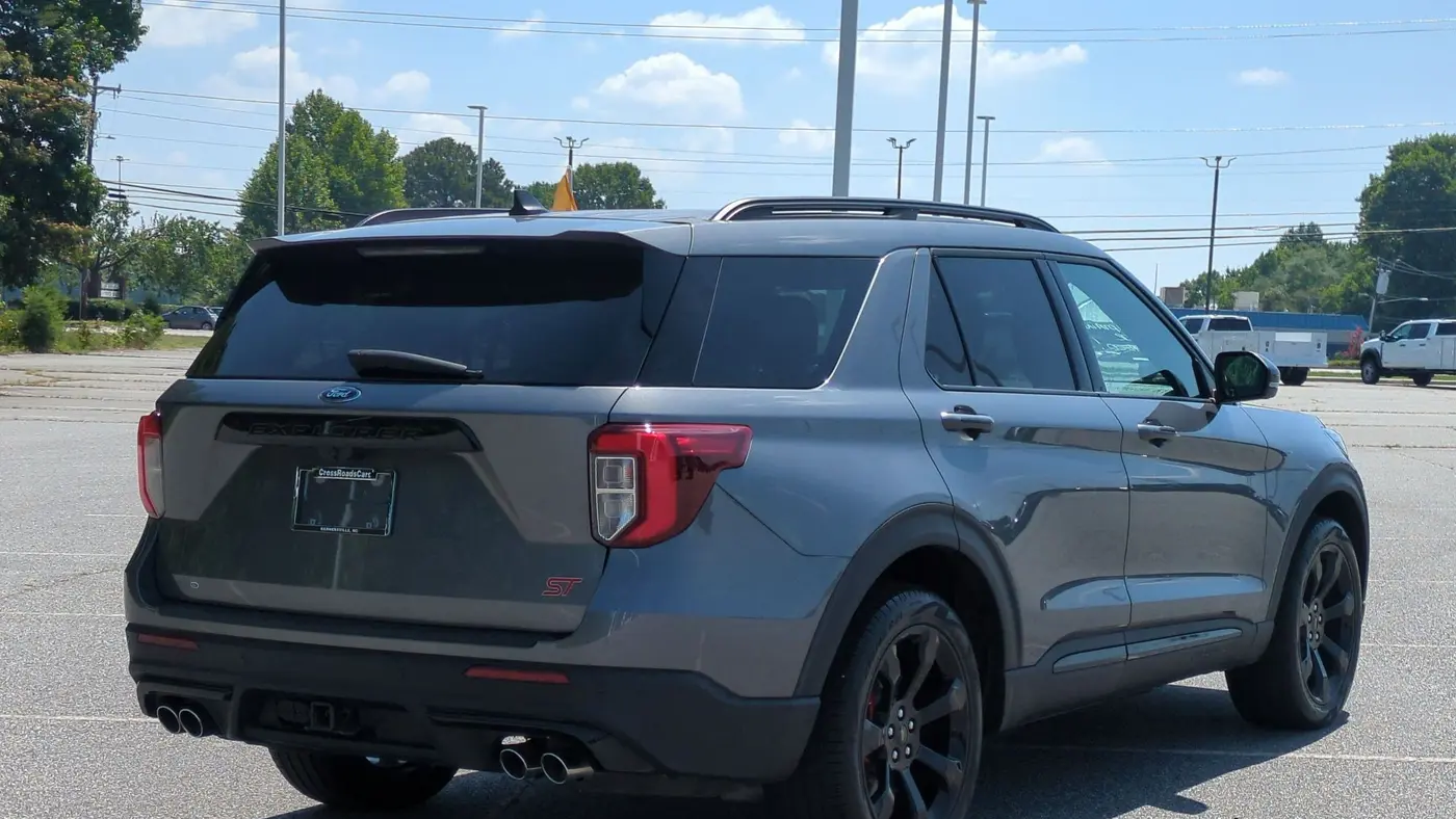 2022 Ford Explorer ST