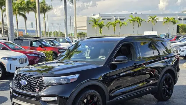 2023 Ford Explorer ST