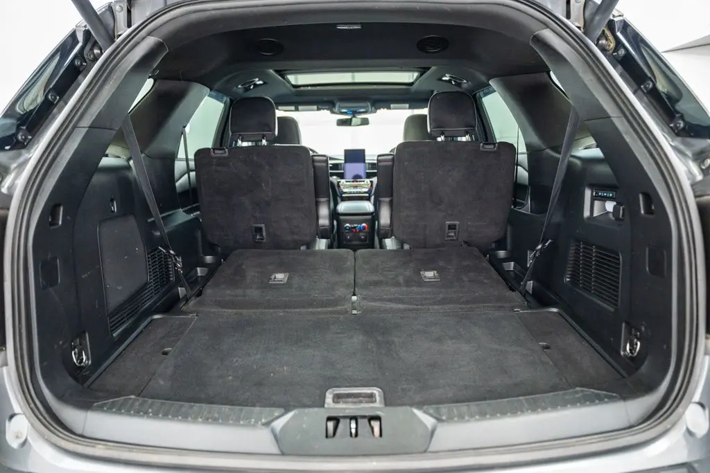 2023 Ford Explorer - $35,994