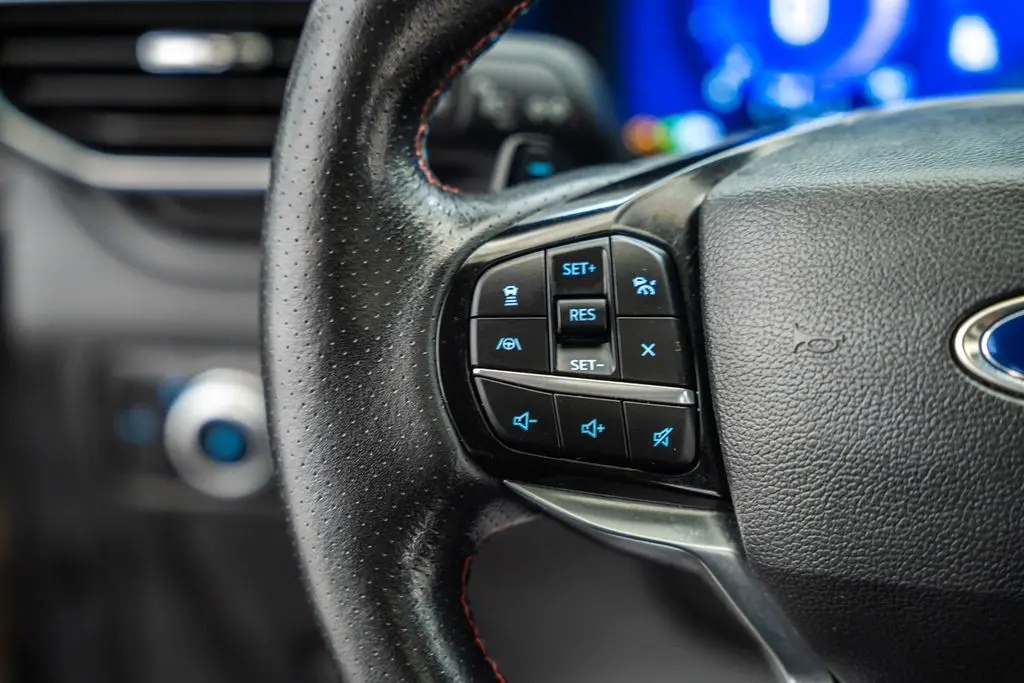 2023 Ford Explorer - $35,994