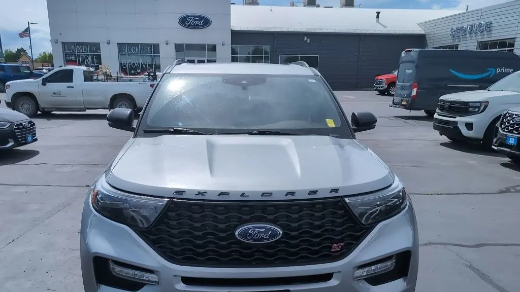 2023 Ford Explorer ST