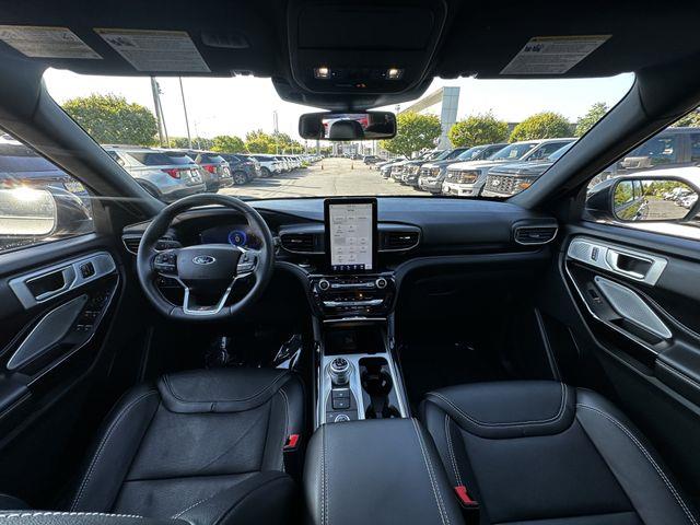 2023 Ford Explorer - $42,400