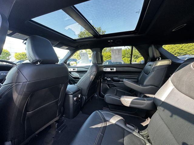 2023 Ford Explorer - $42,400