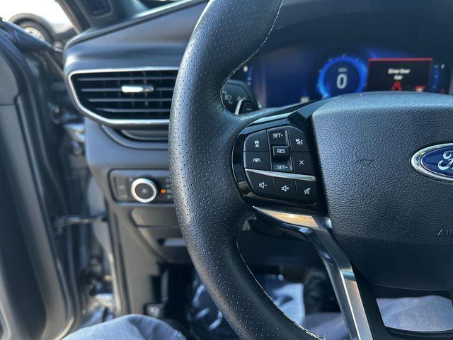 2023 Ford Explorer - $42,400