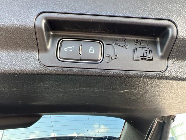2023 Ford Explorer - $38,424