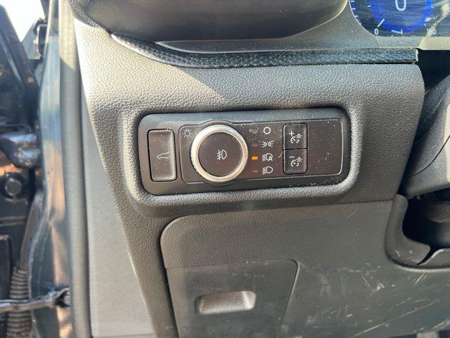 2023 Ford Explorer - $38,424