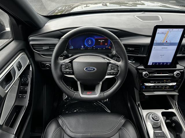 2023 Ford Explorer - $41,600