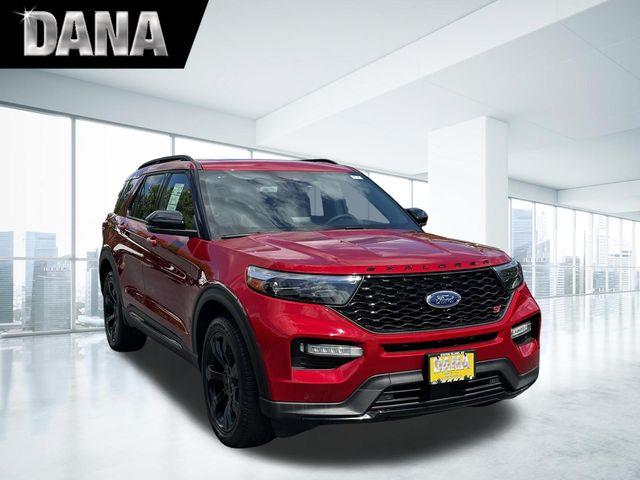 2023 Ford Explorer - $42,700