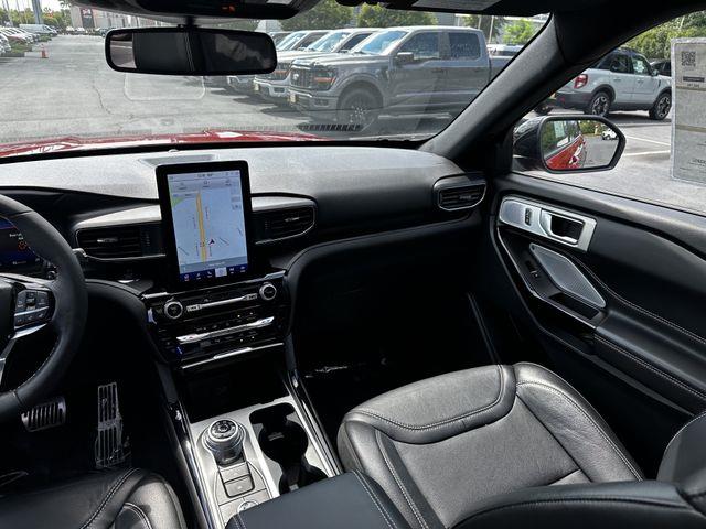 2023 Ford Explorer - $42,700