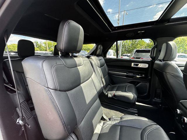 2023 Ford Explorer - $42,700