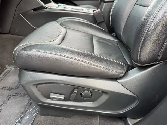 2024 Ford Explorer - $40,001