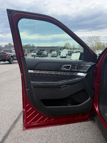 2016 Ford Explorer - $14,990