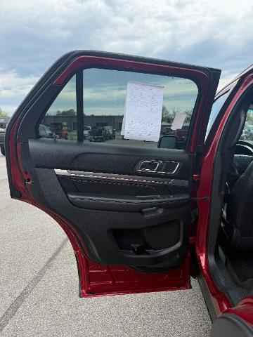 2016 Ford Explorer - $14,990