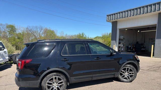 2016 Ford Explorer Sport
