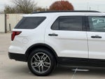 2016 Explorer Thumbnail 10