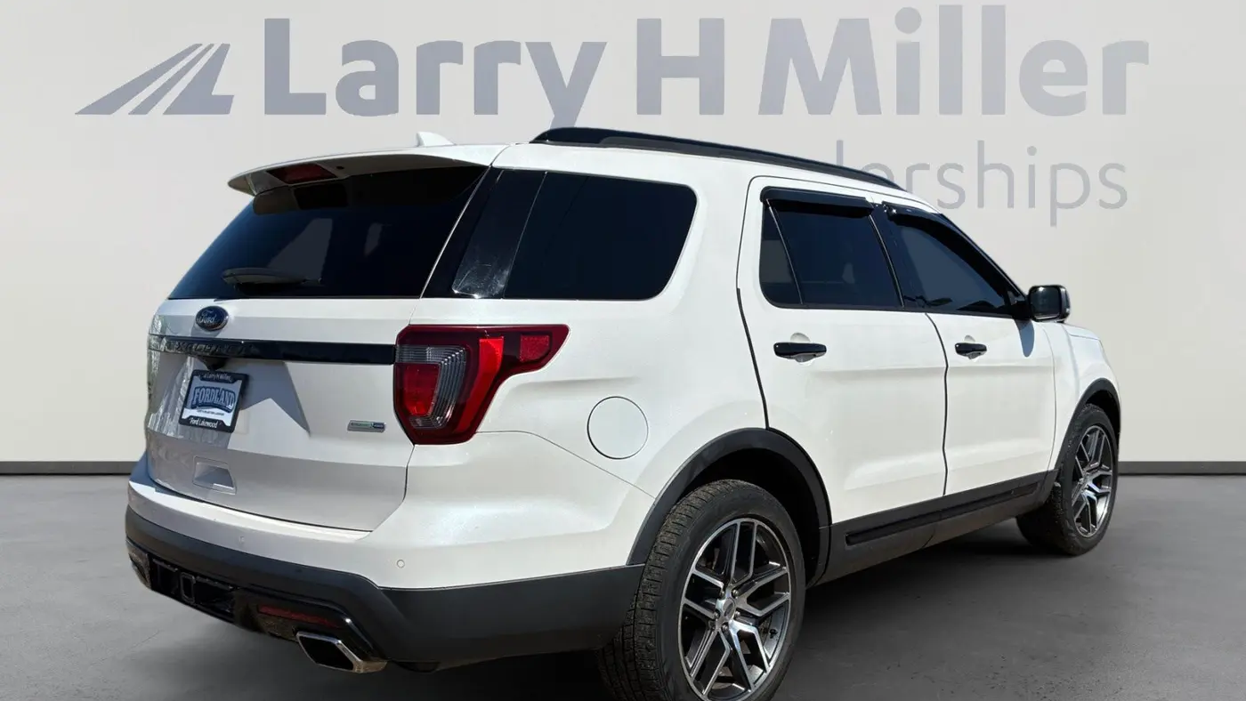 2016 Ford Explorer Sport