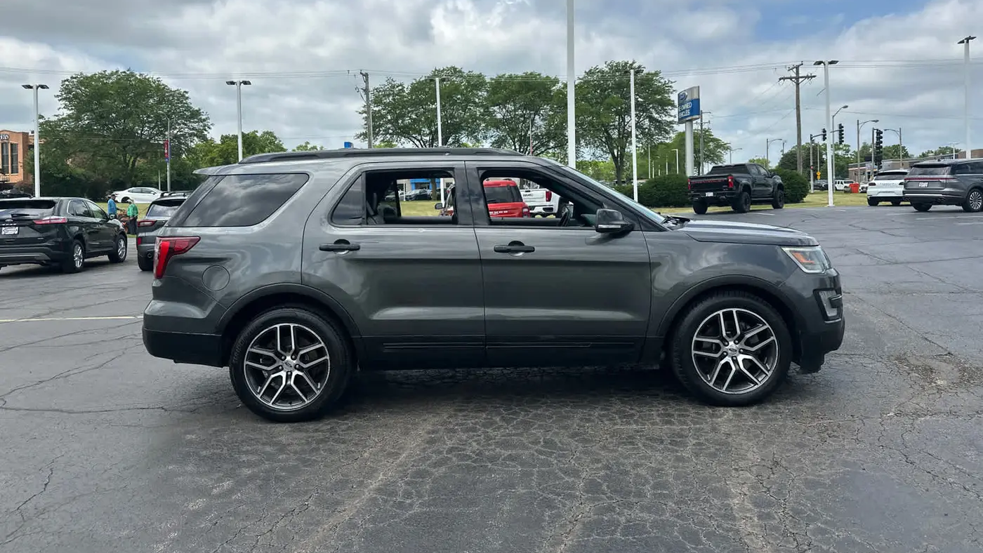 2016 Ford Explorer Sport
