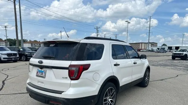 2019 Ford Explorer Sport