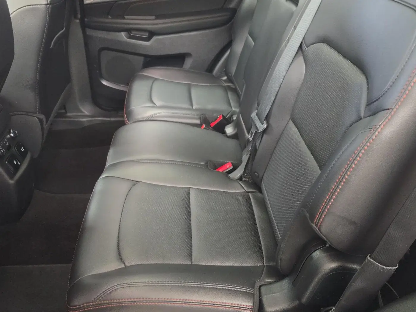 2019 Ford Explorer - $22,395