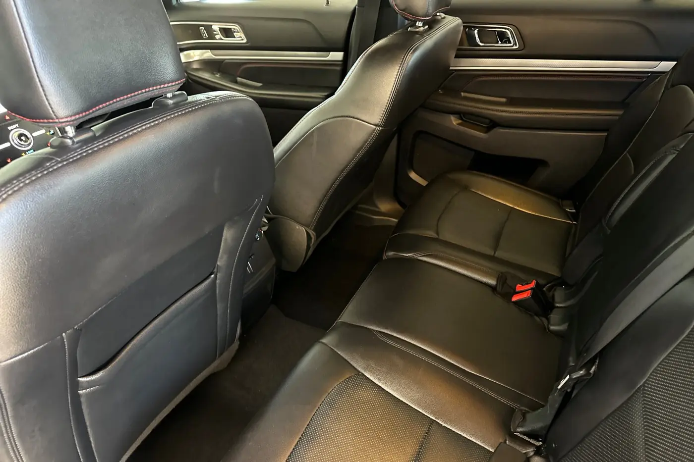 2019 Ford Explorer - $18,951