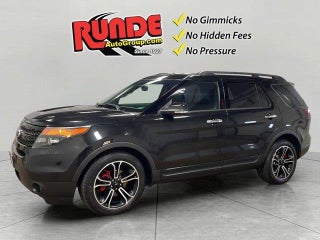 2013 Ford Explorer with Tuxedo Black Metallic Exterior