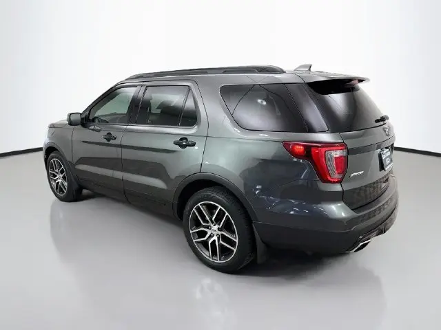 2017 Ford Explorer - $14,402