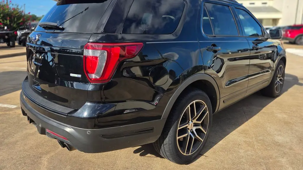 2018 Ford Explorer Sport